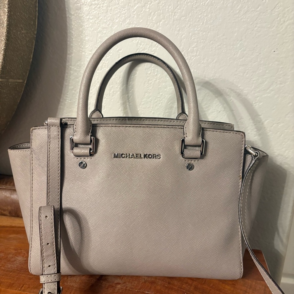 Michael Kors Small Saffiano Satchel - Taupe Gray PRELOVED